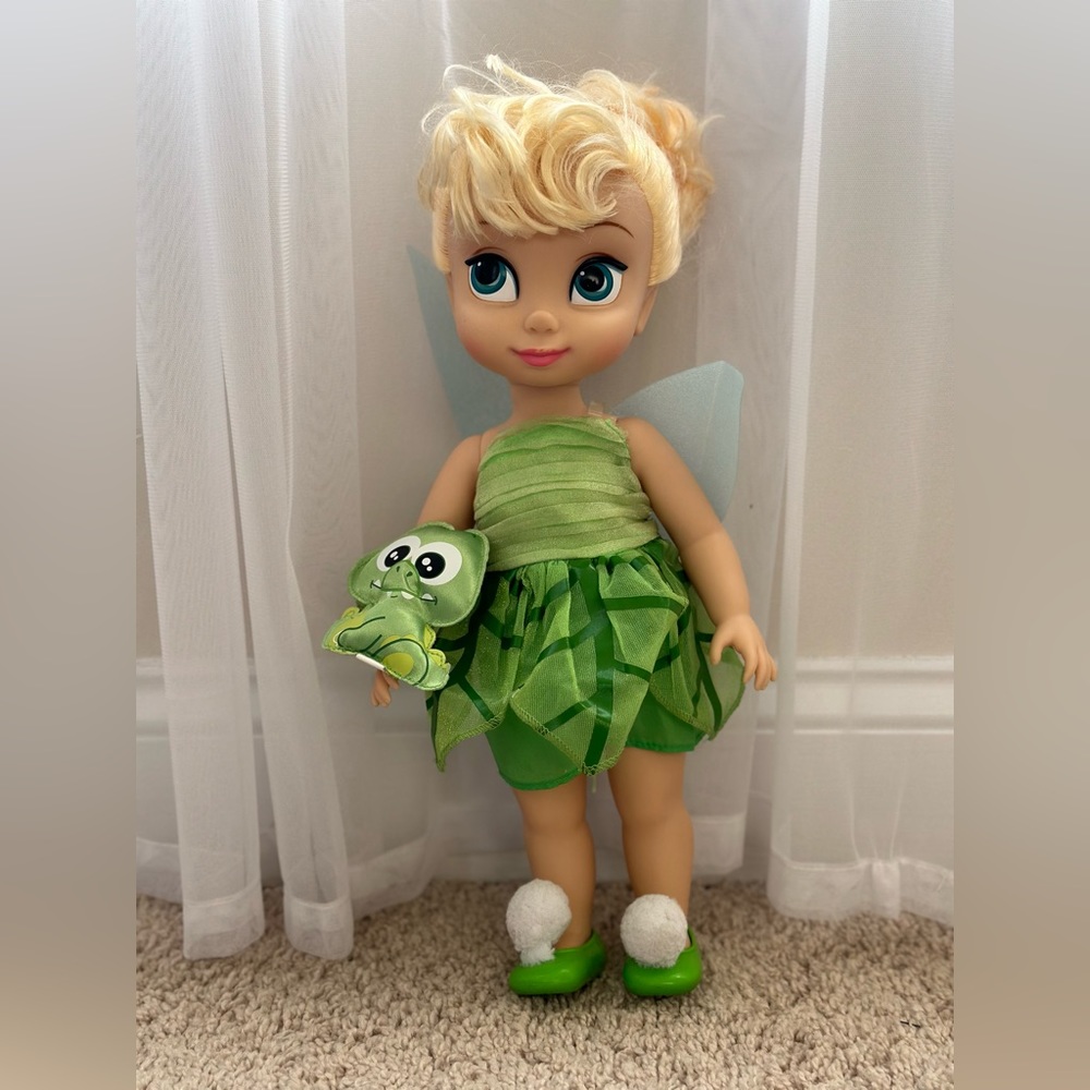 Disney Store Disney Animators'
Collection Tinker Bell Doll - 16"